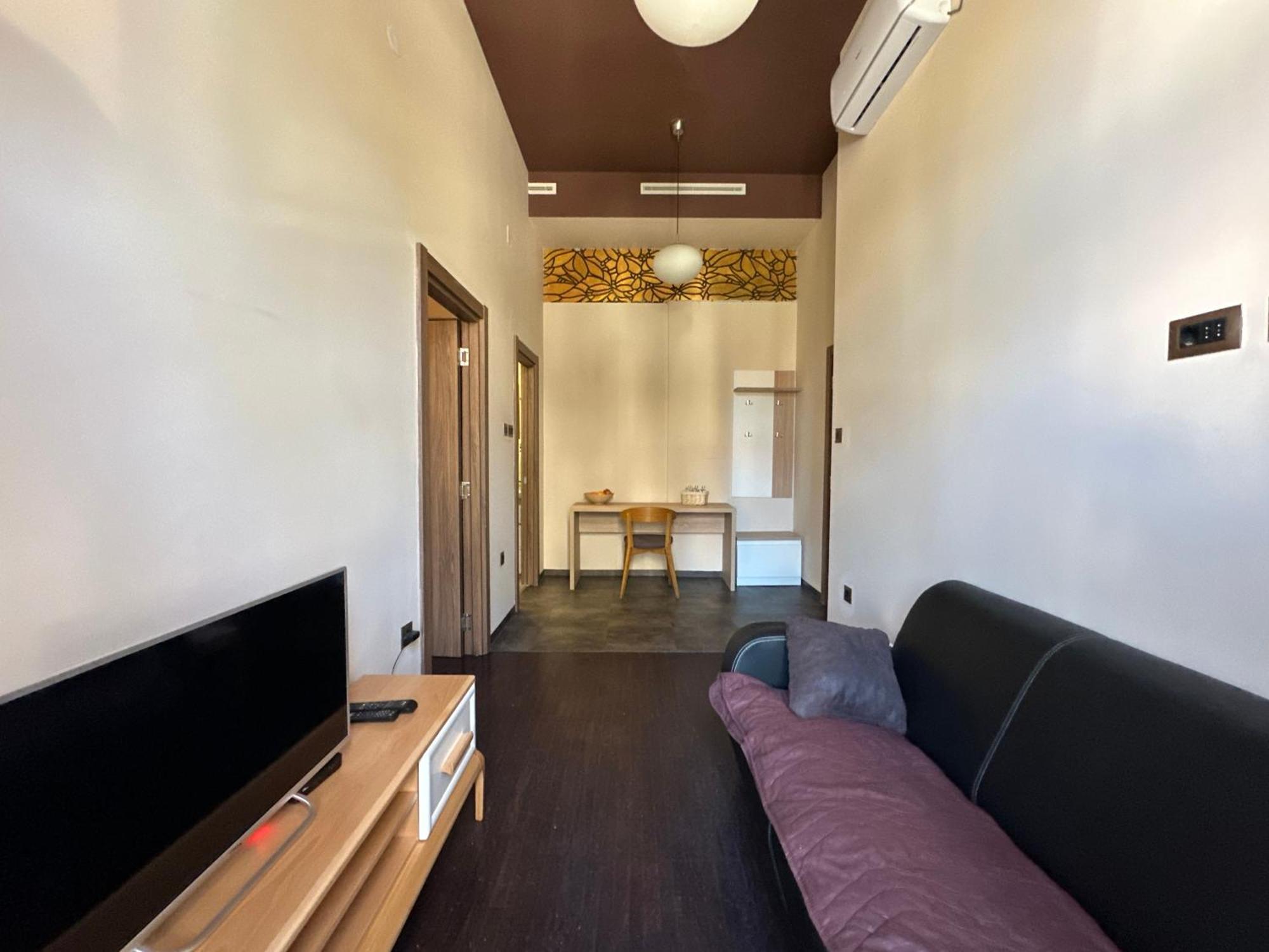 Agape Villa Apartments ノヴィ・サド エクステリア 写真