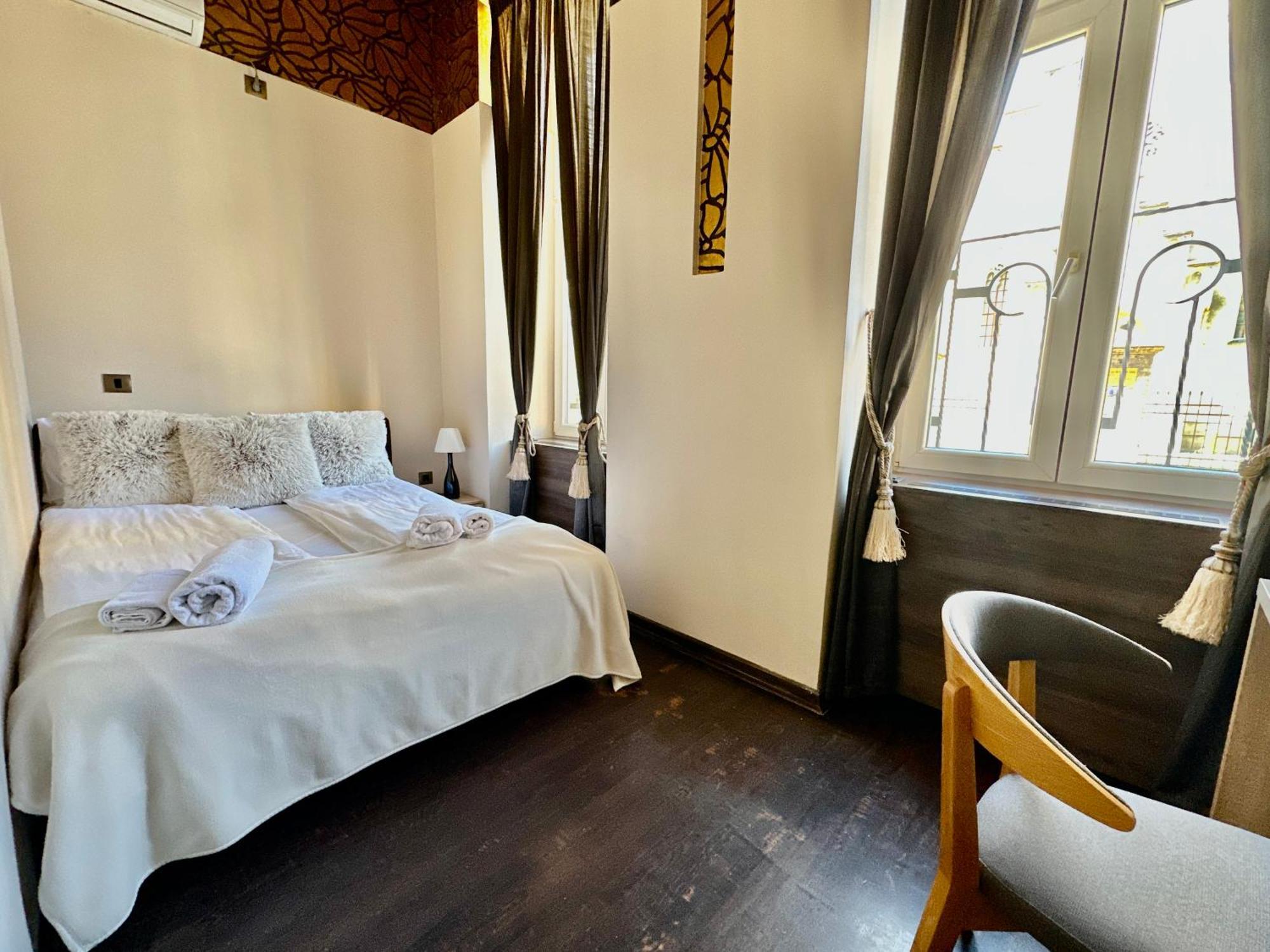 Agape Villa Apartments ノヴィ・サド エクステリア 写真